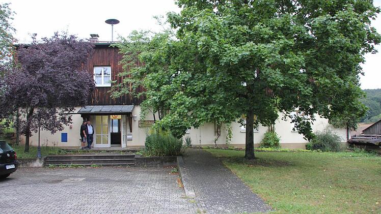 Das einstige BRK-Jugendheim: Mitte September sollen dort junge Flüchtlinge untergebracht werden, die ohne Eltern unterwegs waren.Foto: Ralf Kestel