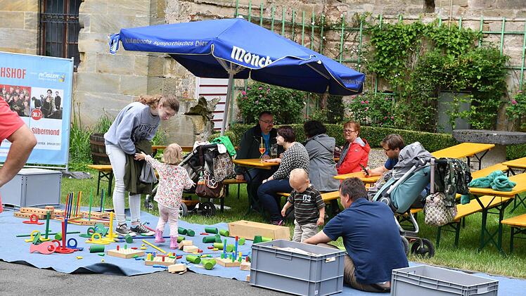 ...im Kinderland.Foto: Ronald Rinklef