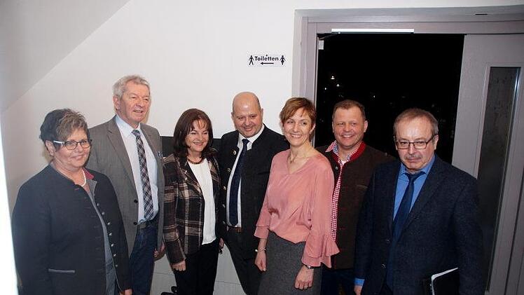 Von links: Landesbäuerin Anneliese Göller, Landrat Johann Kalb, Festrednerin Marlene Mortler,  Holger Dremel, Stellvertretende BBV-Vorsitzende Marion Link, Kreisobmann Edgar Böhmer, und BBV-Geschäftsführer Werner NützelJoseph Beck