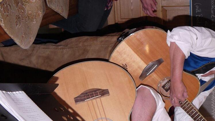 A echte Gaudi: das Wirtshaussingen in Ebersdorf bei Coburg. Foto: Berthold Köhler