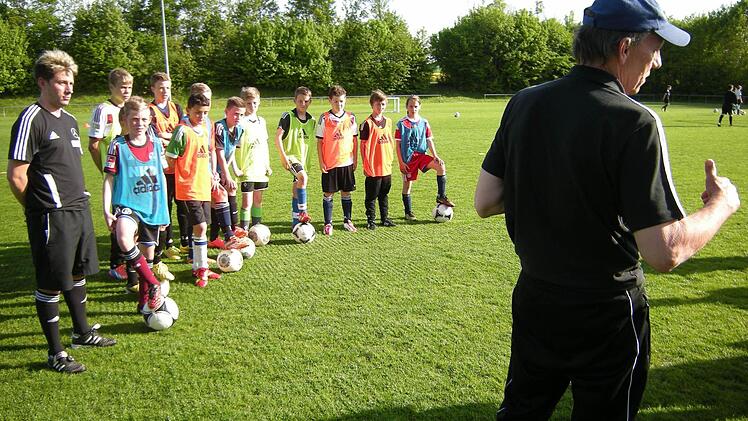 Impressionen von der Info-Veranstaltung am Stützpunkt in Münnerstadt.
