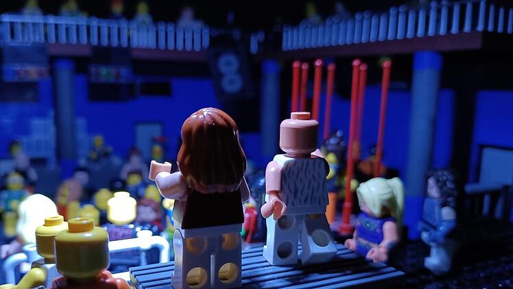 Fotostrecke: Legendärer fränkischer Nachtclub mit Legosteinen wieder zum Leben erweckt