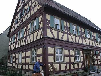 Die Fassade des Hauses ist vollständig saniert. Foto: Archiv/Andreas Dorsch