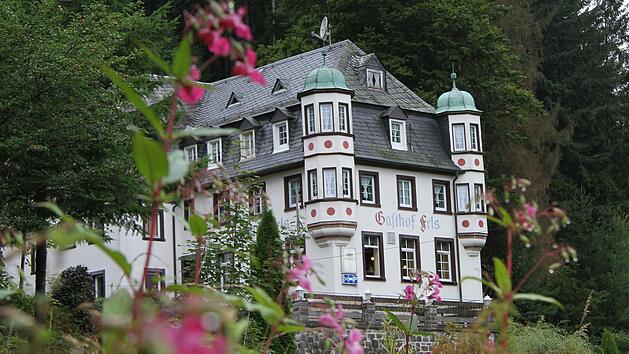 Der malerische Gasthof "Fels" direkt an der Grenze der Landkreise Kulmbach, Hof und Kronach hat einen neuen Eigent&uuml;mer: den Naturpark Frankenwald. Entstehen k&ouml;nnte dort eine Informationszentrale und eine Heimstatt f&uuml;r die Frankenwald-Ranger.