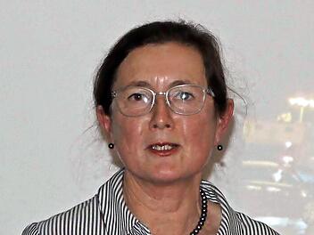 &Uuml;ber die Verh&uuml;llung des L&rsquo;arc de Triomphe berichtete Kerstin Sperschneider beim KKV.