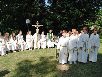 Diese vier Jungs sind ab sofort Ministranten in St. Nikolaus (v.l.): Moritz Reuß, Tim Hanske, Leon Ebert und Roman Dittrich Fotos: Vogler