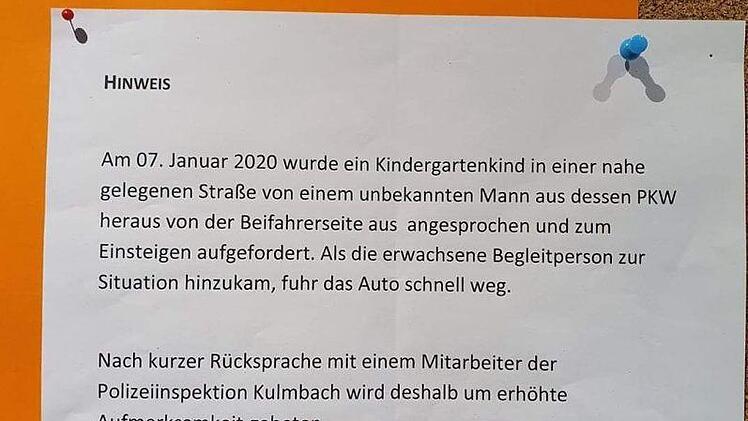 Mit diesem Zettel, der im Kindergarten aushängt, wird um erhöhte Aufmerksamkeit gebeten. Foto: privat