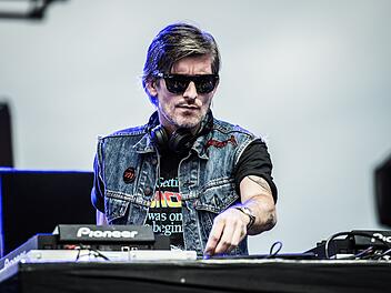 Der franz&ouml;sische DJ Kavinsky ist im Alter von 50 Jahren gestorben.