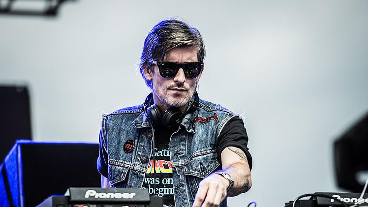 Der franz&ouml;sische DJ Kavinsky ist im Alter von 50 Jahren gestorben.