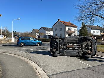 Verkehrsunfall in D&ouml;rfles-Esbach
