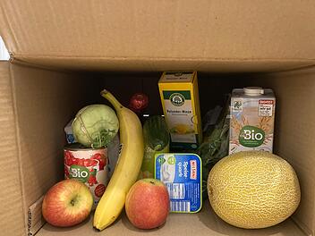Nicht nur für körperlich eingeschränkte Menschen ist ein Online-Supermarkt  bequem und spart Zeit. Leider entsteht zusätzlicher Verpackungsmüll. Die Ware kann durch den Kunden vorab nicht auf Schadstellen geprüft werden und nicht alle Lieferdienst...