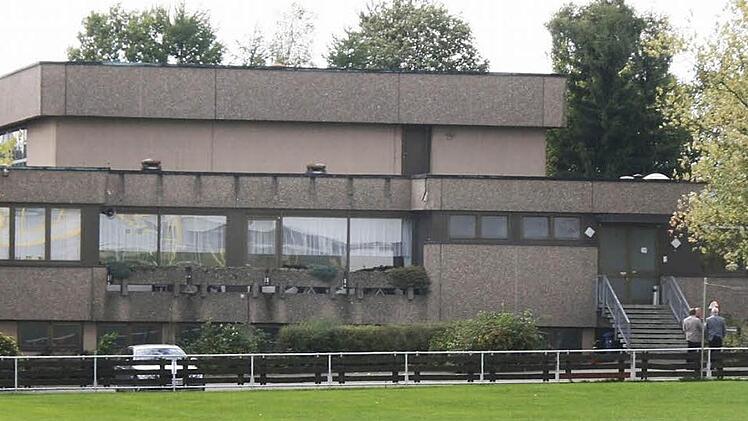 Die Frankenwaldhalle in Grafengehaig muss dringend energetisch saniert werden. Foto: Archiv/Matthias Beetz