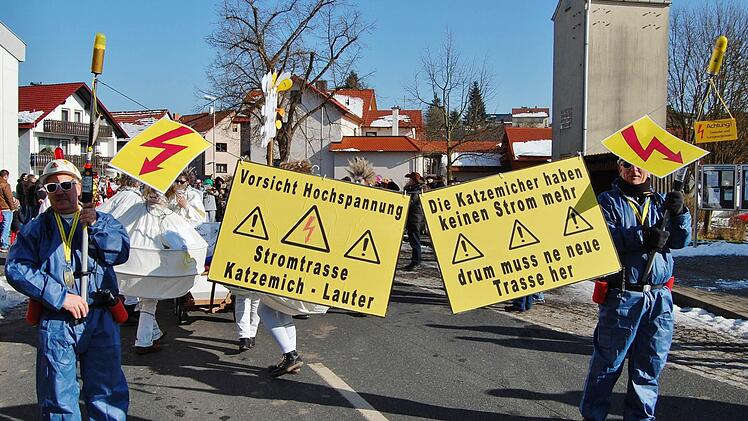 Wer beim Zug von Lauter nach Katzenbach so alles dabei war. Foto: Sigismund von Dobschütz