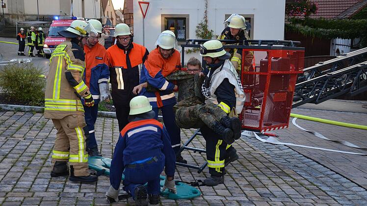 Großübung in Gauaschach  Foto: Jana Keul