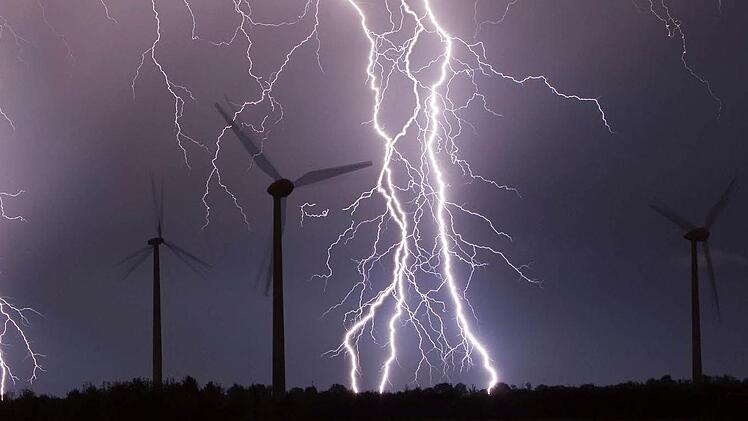 Gegen riesige Windparks im Markt Thurnau spricht sich eine Bürgerinitiative aus. Foto: dpa