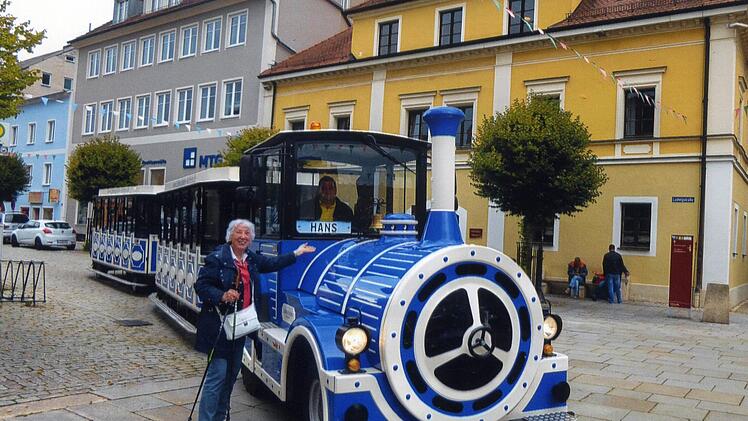Die Kronacherin Luitgard Mölter hat in Kelheim eine Bimmelbahn entdeckt. Sie meint, eine solche wäre auch für Kronach eine gute Idee. Foto: privat