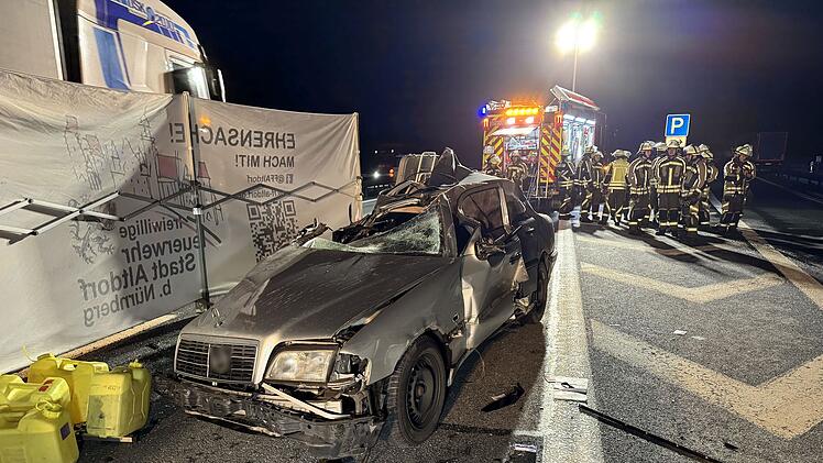 Schwerverletzte bei Frontalunfall auf A6 im Kreis N&uuml;rnberger Land