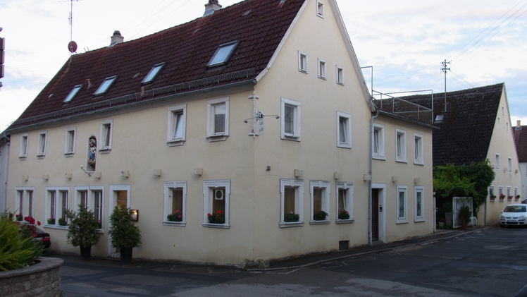 Der fränkische Traditionsgasthof "Zur Alm" muss nach mehr als Einhundert Jahren schließen.