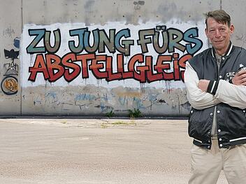 Der 58-j&auml;hrige Kreativdirektor Klemens Sch&uuml;ttken beklagt, dass er als Werbeprofi immer weniger Auftr&auml;ge erh&auml;lt.