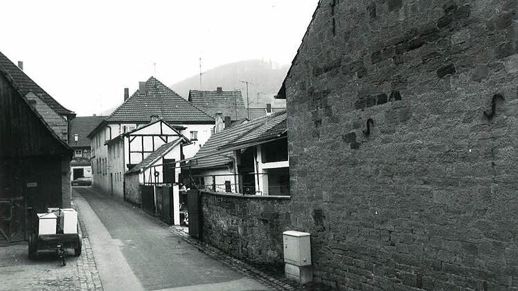 So sah die einst durch Scheunen und Anbauten verlängerte Rückseite des einstigen Kuhn-Hauses aus.