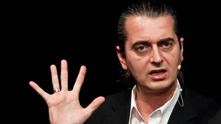 Hagen Rether bei seinem Gastspiel im Coburger Kongresshaus.Foto: Jochen Berger