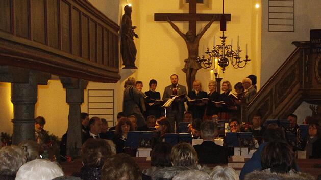 Im Adventskonzert in Affalterthal Foto: Reinhard Löwisch