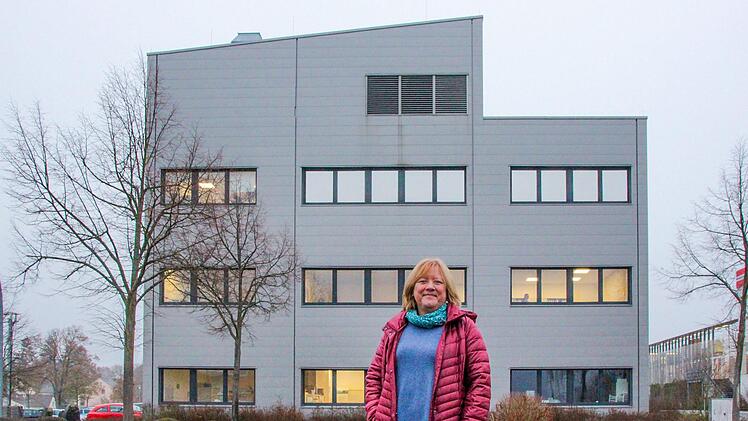 Laboklin ist für sein Gebäude zu groß geworden: Geschäftsführerin Elisabeth Müller investiert in den nächsten beiden Jahren in einen Erweiterungsbau. Benedikt Borst