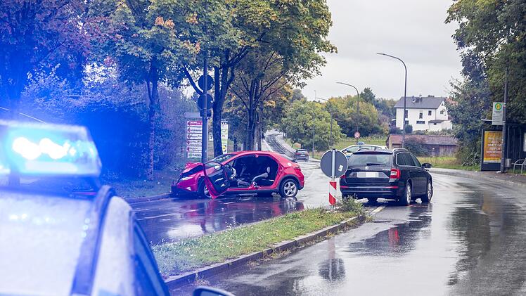 Mehrere Verletzte nach Frontalzusammenstoß