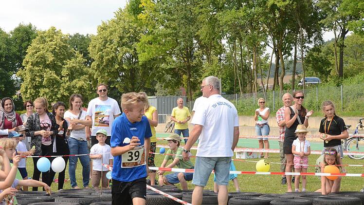 Crosslauf in Nüdlingen. Foto: Jürgen Schmitt