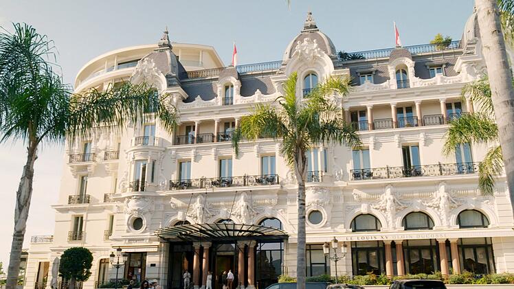 Das Kasino von Monte Carlo: Im 19. Jahrhundert finanzierte sich die Familie Grimaldi aus den Einnahmen des Spielbetriebs. Fürst Charles III. hatte die Idee, Monaco zu einem Zentrum des Tourismus der Reichen zu machen.