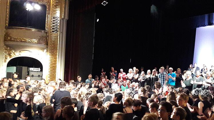 Kissinger Sommer Parade im Kurtheater von Bad Kissingen. Hartmut Hessel