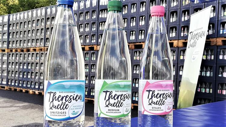 Das neue Mineralwasser "Theresien-Quelle" gibt es in den Geschmacksrichtungen spritzig, medium und still. Foto: Sigismund von Dobschütz