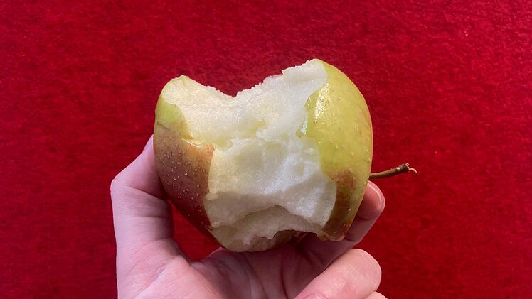 "One apple a day, keeps the doctor away" - Bleibt man so wirklich dauerhaft gesund?