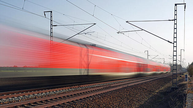 Ein Zug der Deutschen Bahn