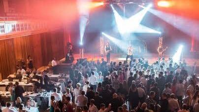 2015 spielte Barbed Wire beim Abi-Ball in Bad Kissingen. Foto: Barbed Wire