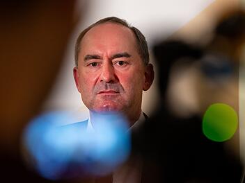 Vize-Ministerpräsident Hubert Aiwanger kritisert israelfeindliche Demos Vize-Ministerpräsident Hubert Aiwanger kritisert israelfeindliche Demos