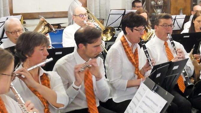 Die Poppenrother Musikanten begeisterten ihr Publikum.  Foto: Wolfgang Wimmel