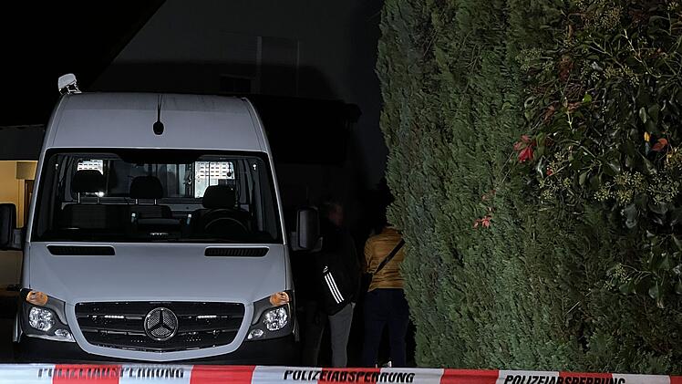 Familienstreit eskaliert: Mutter verstorben, Sohn lebensgefährlich verletzt