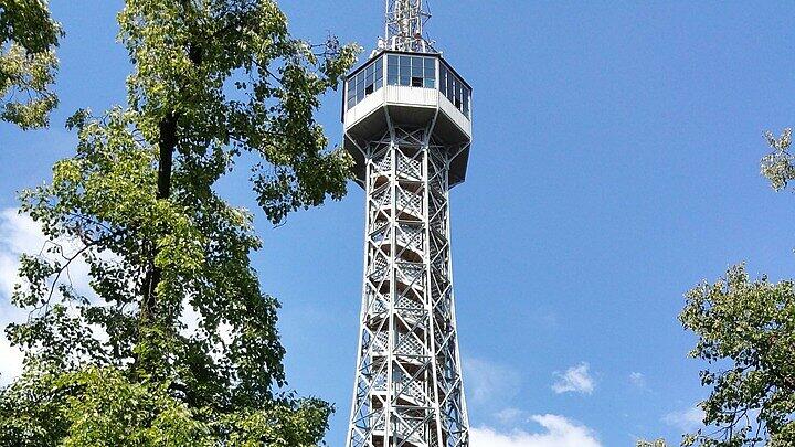 Der Prager "Eifelturm" Petrin - etwas kleiner als in Paris, aber mit tollem Ausblick.