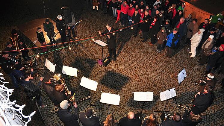 Die musikalische Gestaltung des Neujahrsempfangs der Stadt Haßfurt hatte wieder der evangelische Posaunenchor Haßfurt unter der Leitung von Hans Schott übernommen. Foto: Ulrike Langer