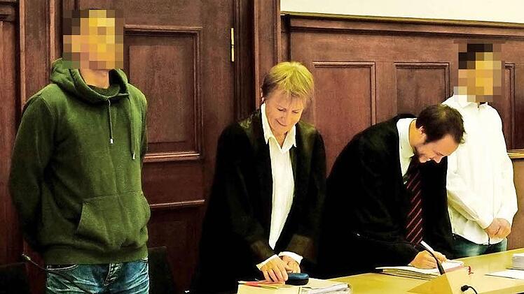 Die beiden Angeklagten räumten die ihnen zur Last gelegten Taten größtenteils ein. Foto: Nikolas Pelke