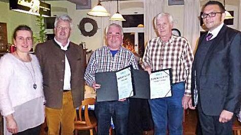 Ehrungen bei der CSU Ludwigschorgast. Unser Bild zeigt (von links) Doris Leithner-Bisani, MdL Ludwig von Lerchenfeld, Ottmar Neff, Reinhard Hufnagel und Thorsten Schwieder.  Foto: Klaus-Peter Wulf