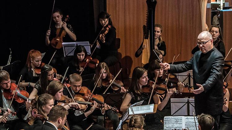 Impressionen vom Oster-Konzert des Jugend-Symphonie-Orchesters Oberfranken im Coburger KongresshausFoto: Jochen Berger