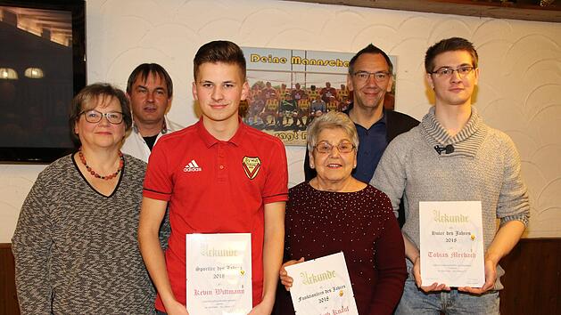 Ehrung erfolgreicher Sportler und engagierter Funktion&auml;re  Foto: Desombre