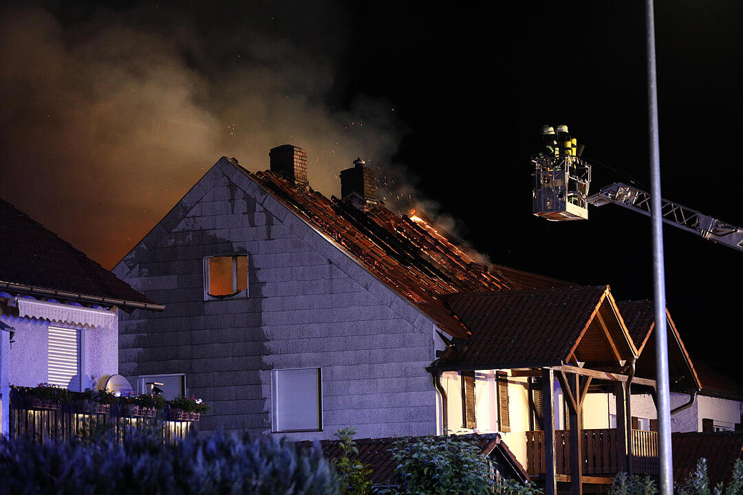 Gunzenhausen: Hoher Schaden bei Dachstuhlbrand