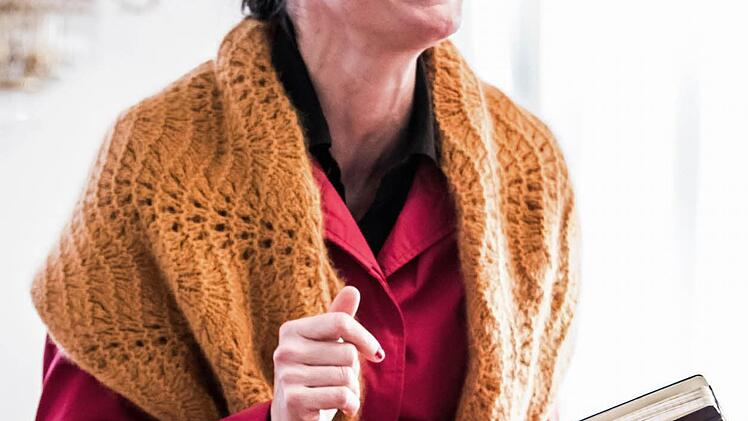 Impressionen von Anja Lenßens Brecht-Programm beim Rodacher RückertkreisFoto: Jochen Berger