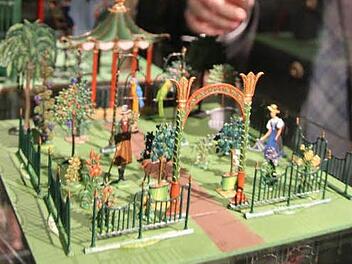 Die Heinrichsen-Figuren bei der Zinnfigurenausstellung auf der Plassenburg in Kulmbach sind sehr detailgenau graviert, kommen am Besten in Sammlerbemalung zur Geltung. Foto: Sonja Adam