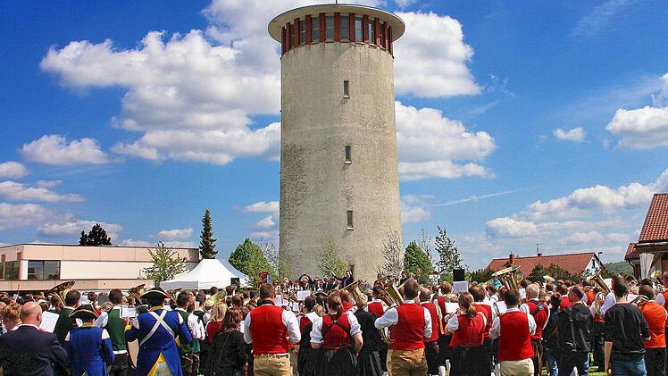 Der Wasserturm wurde 1957 erbaut. Im kommenden Jahr muss das Rannunger Wahrzeichen saniert werden.  Foto: Dieter Britz/Archiv