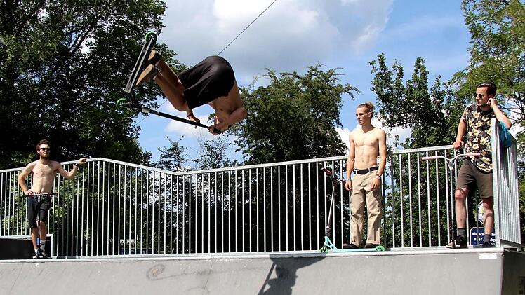 Die vier Profis zeigten jede Menge Tricks.  Foto: Richard Sänger