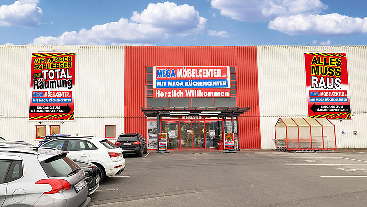 Bad Neustadt: "Mega Möbelcenter" schließt mit Ausverkauf